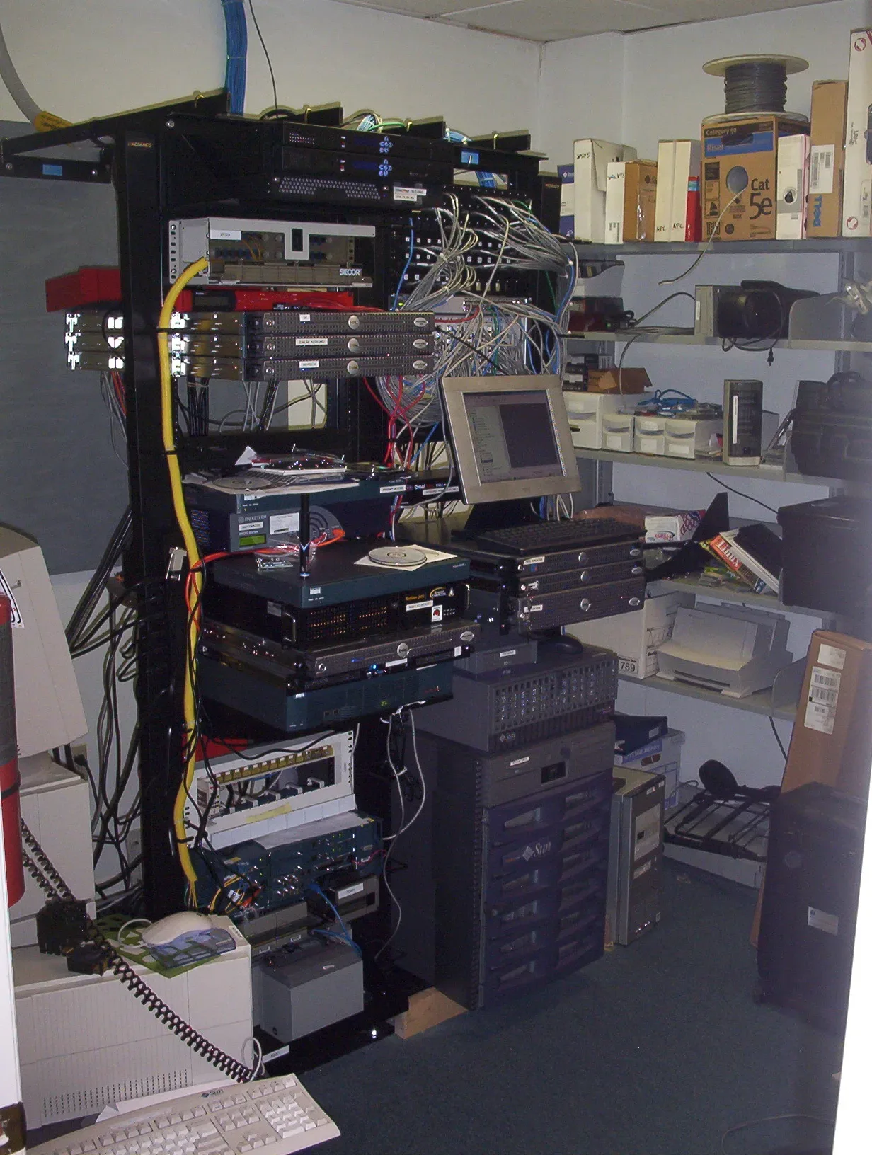 Small manufacturers adopt shop-floor automation